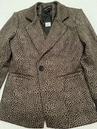 Blazer Drôle de copine Oliva con Topitos Negros