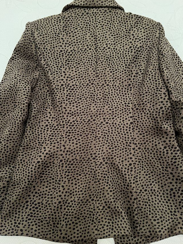 Blazer Drôle de copine Oliva con Topitos Negros