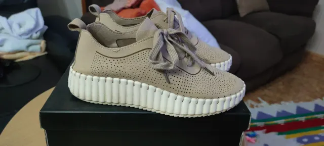 Zapatillas SKYDIVA beige