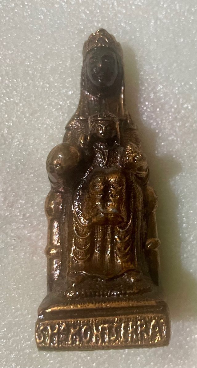 Virgen de Montserrat Bronce Dorado