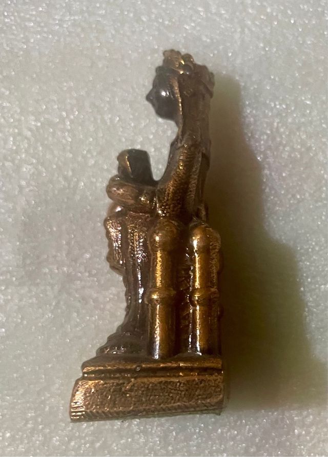 Virgen de Montserrat Bronce Dorado