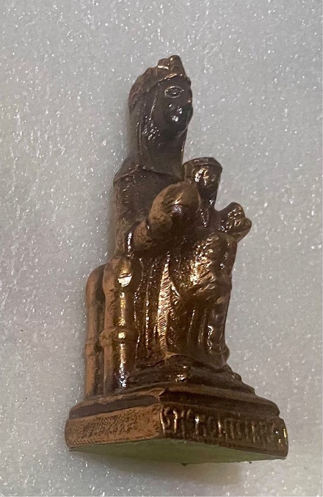 Virgen de Montserrat Bronce Dorado