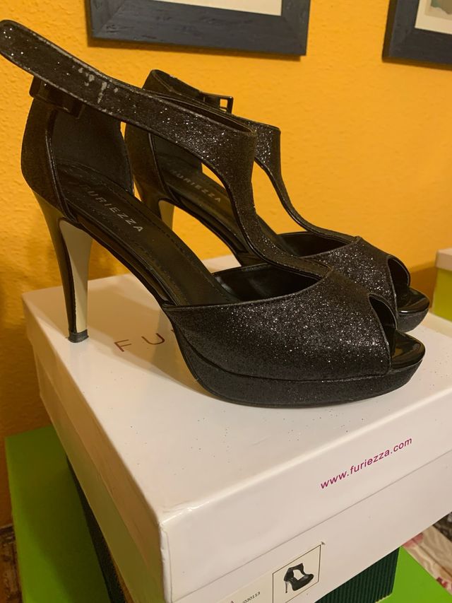 Zapatos de fiesta Furiezza negros con brillos