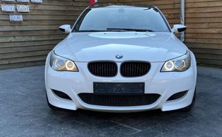 BMW M5 E60 V10