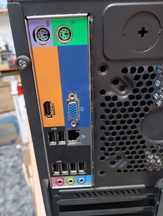 Ordenador sobremesa ASUS T180