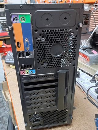 Ordenador sobremesa ASUS T180