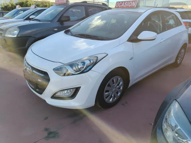 Hyundai i30 2016