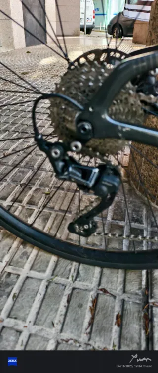 Bicicleta Eléctrica Cannondale Carbon Topstone Neo