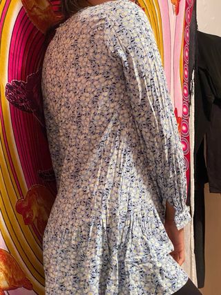 Blusa Stradivarius floral azul S