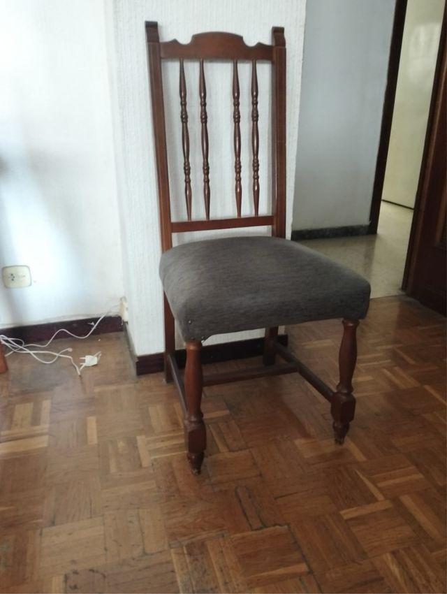 8 Sillas Última semana por vaciar piso rápido