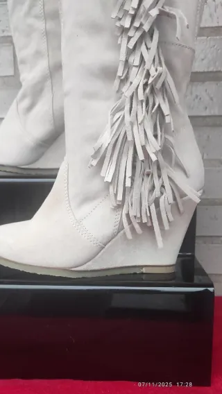 Botas de piel Stradivarius 37NUEVAS