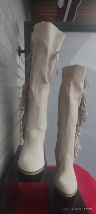 Botas de piel Stradivarius 37NUEVAS