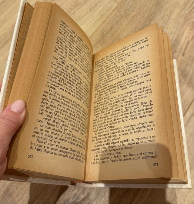 EL COLLAR DE LA REINA