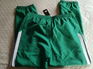 Pantalón Real Betis Adidas original a estrenar.