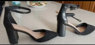 Décolleté nero con tacco