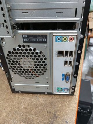 Ordenador sobremesa (T183)