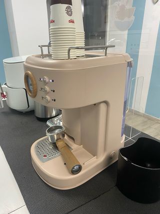 Cafetera CREATE color crema