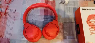 Auriculares JBL TUNE 750BTNC Rojos