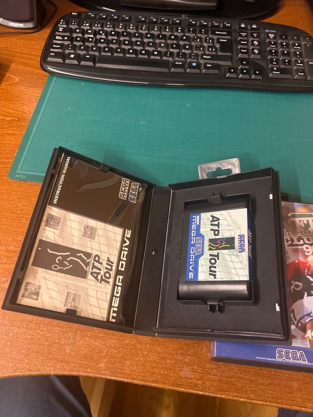 Lote 2 Giochi Mega Drive: ATP Tour e NFL Quarterback Club '96