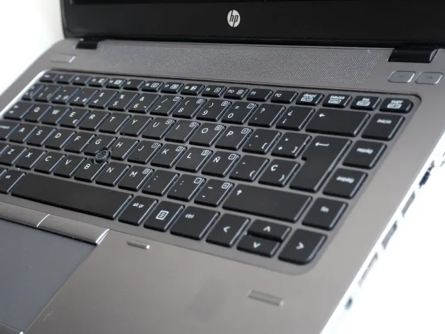 HP ORDENADOR PORTÁTIL LAPTOP i7 SSD