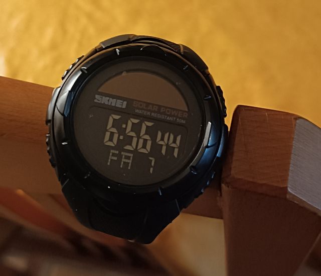 Reloj Solar Water Resistant