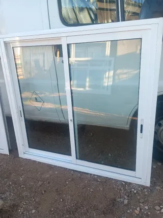 Dos Ventanas de aluminio 120 euros unidad