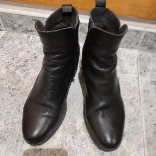 Botín Fluchos Negro Mujer