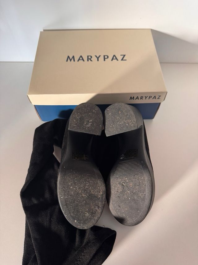 Botas altas Mary Paz negras