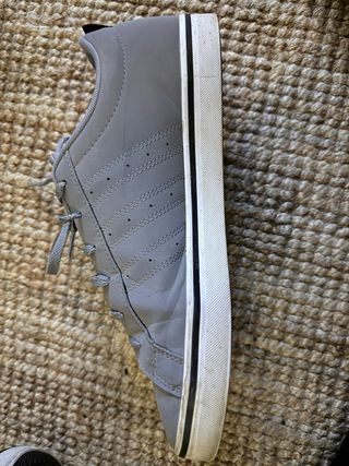 Zapatillas Adidas Skate Grises y Negras