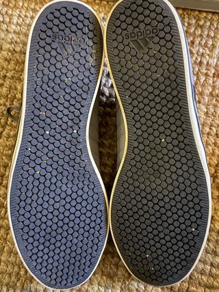 Zapatillas Adidas Skate Grises y Negras