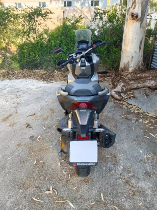Moto Honda ADV 350