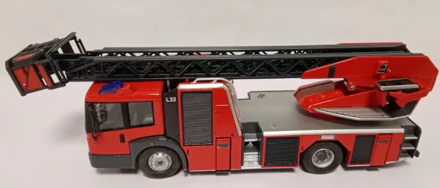Camión de bomberos metal wiking escala 1:43