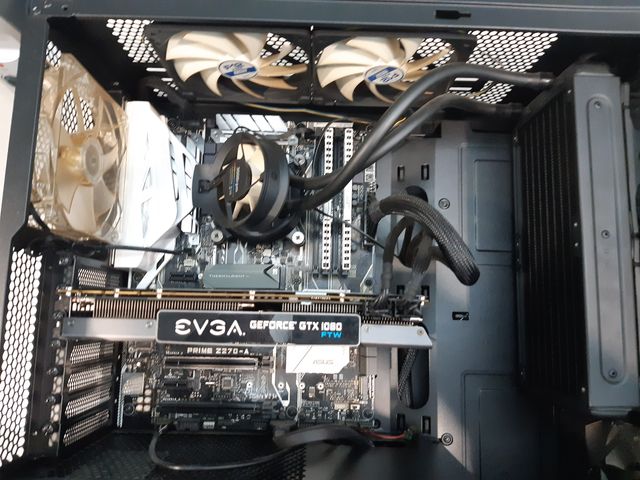 PC Corsair i7 7700K GTX 1080