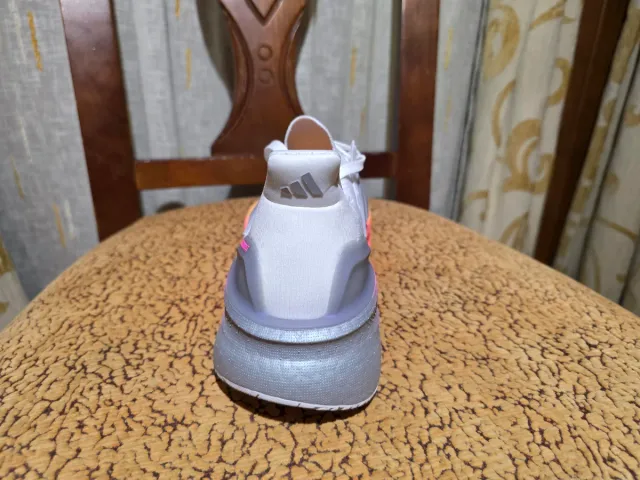 Adidas Ultraboost 5 W n40,5 sin estrenar