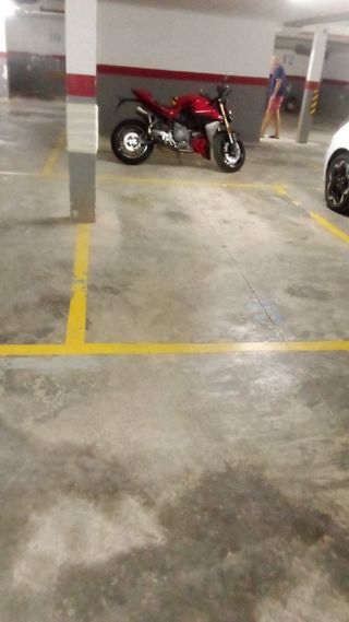 alicatado de suelos y muros