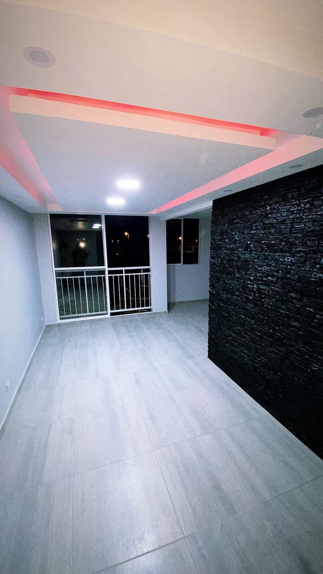 alicatado de suelos y muros