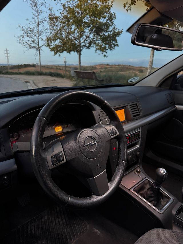 Opel Vectra 1.8 2004