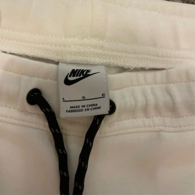 Pantalones Nike Tech Blancos