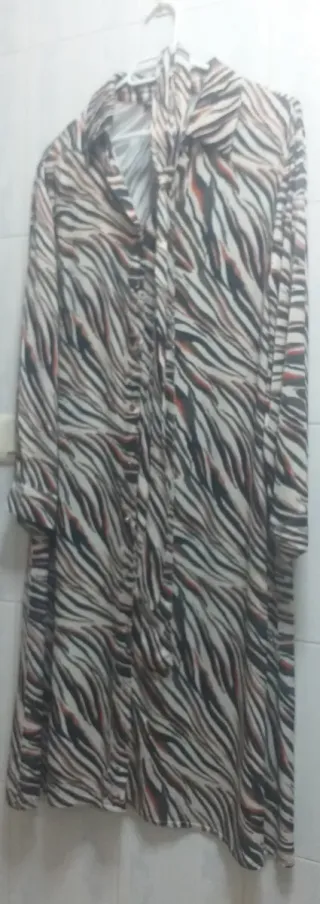 Vestido camisero Zara estampado animal print