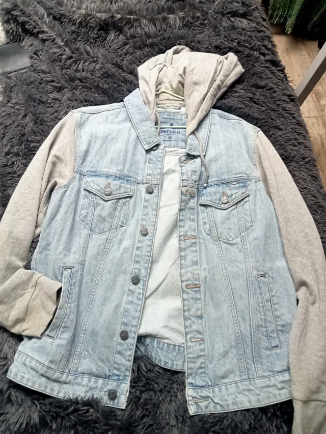 Chaqueta vaquera ONLY & SONS con capucha
