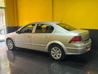 Opel Astra 2009