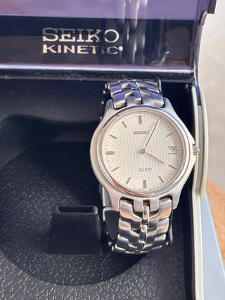 Reloj Seiko SQ100 Vintage Clásico