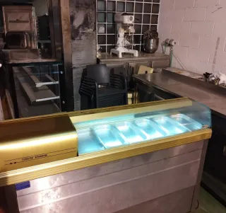 Nevera vitrina expositor refrigerado