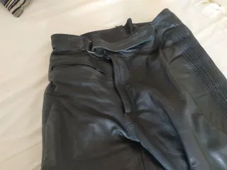 Conjunto de chaqueta y pantalón de cuero para moto