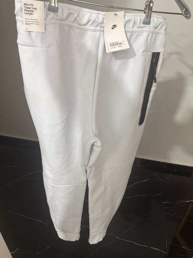 Chándal Nike Tech Fleece Talla M Nuevo