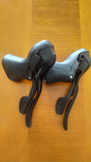 Manetas de cambio y freno Microshift 3x7