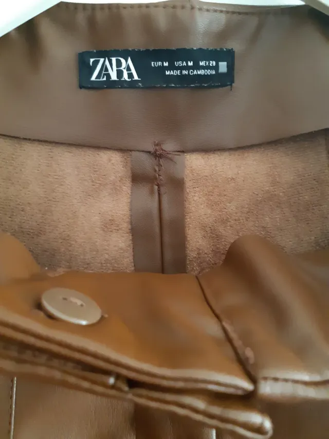 Pantalones Zara cuero marrón