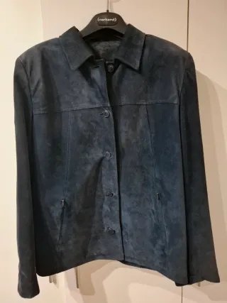 Chaqueta ante Ivonne