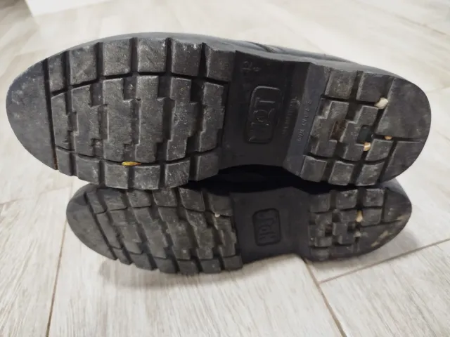 Botas militares marca NOT Talla 41