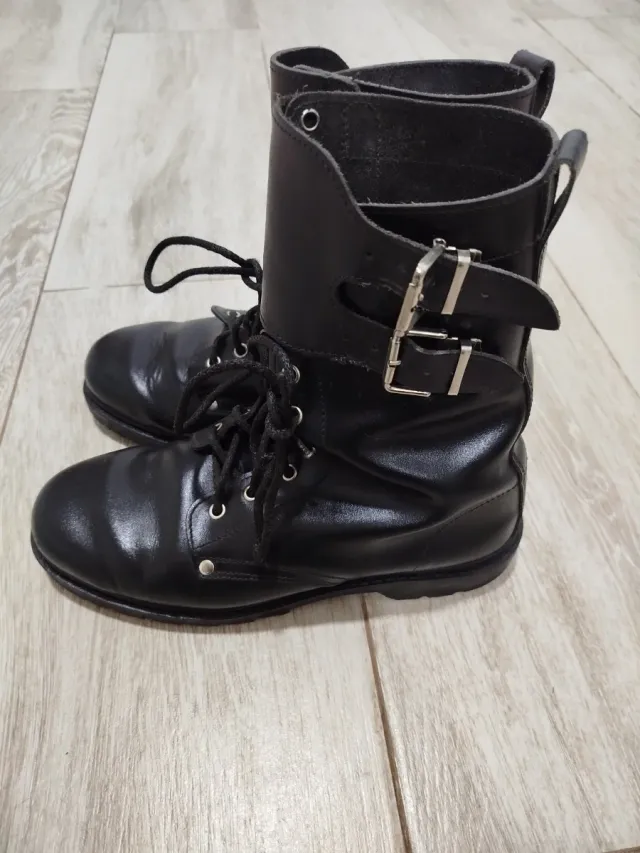 Botas militares marca NOT Talla 41